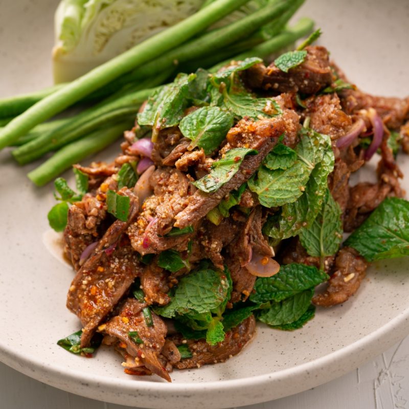 Nam tok salad